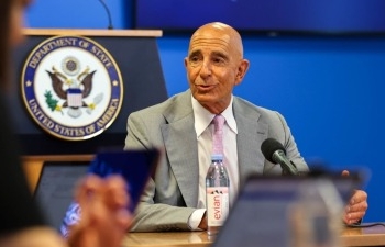 سياسة واشنطن الجديدة في سوريا: لا فيدرالية، ولا دولة داخل الدولة - توم باراك