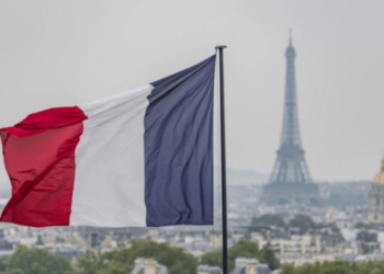 بينهم الهارب بشار الأسد.. فرنسا تصدر مذكرات توقيف ضد رموز النظام المخلوع