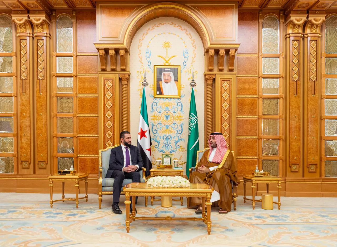 لماذا زار أحمد الشرع الرياض الآن؟ الأمن الإقليمي يتقدم على الاقتصاد